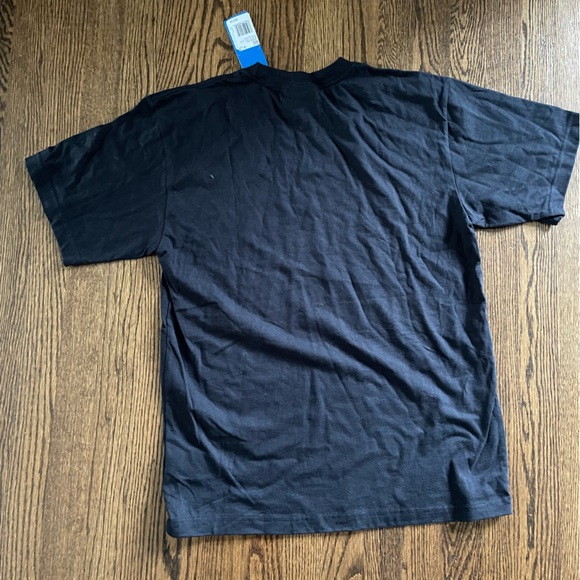 NEW Men’s Adidas t-shirt - Picture 2 of 6